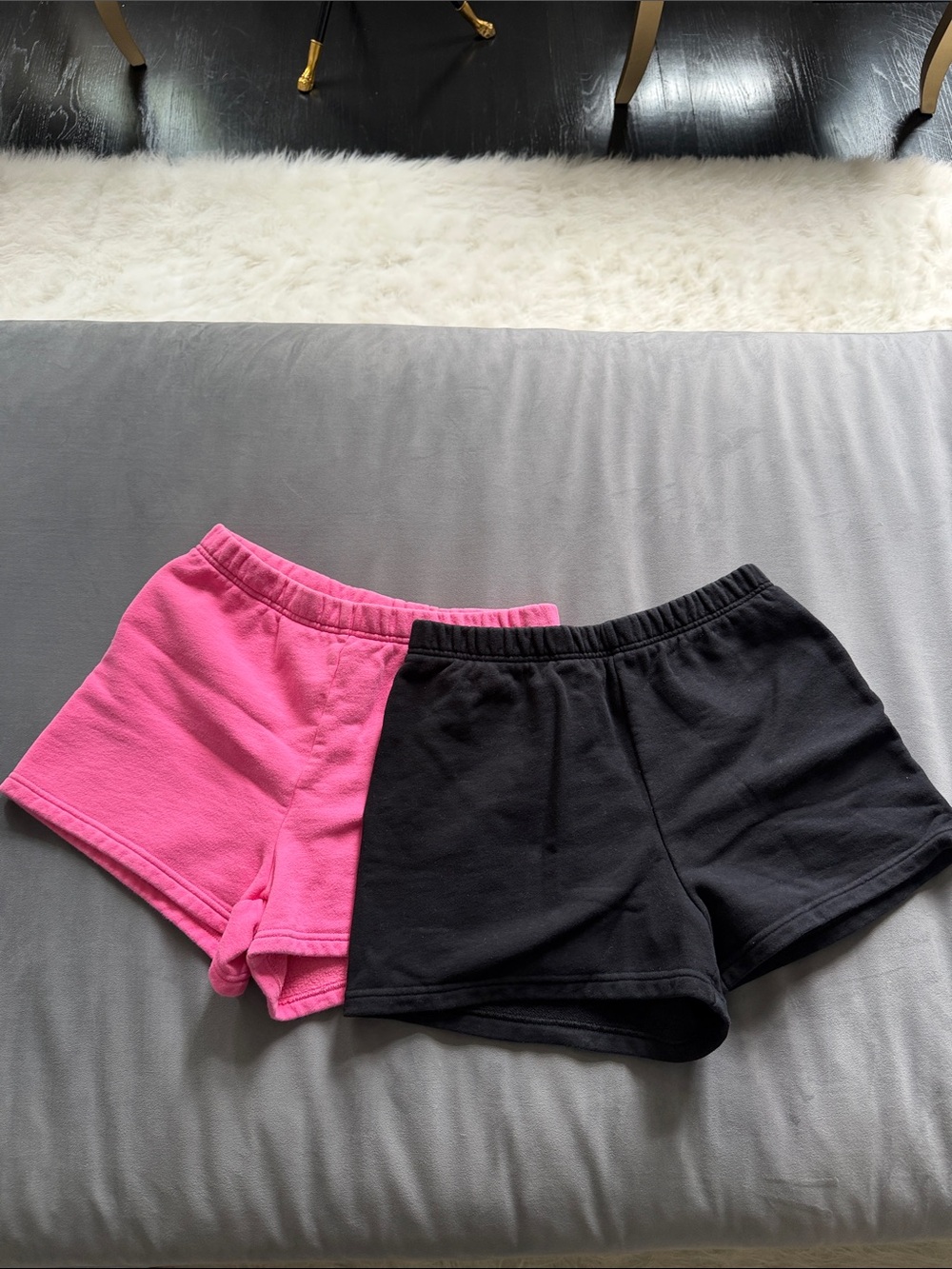 Aritzia TNA cozy sweat fleece Women’s Shorts — Pink & Black
